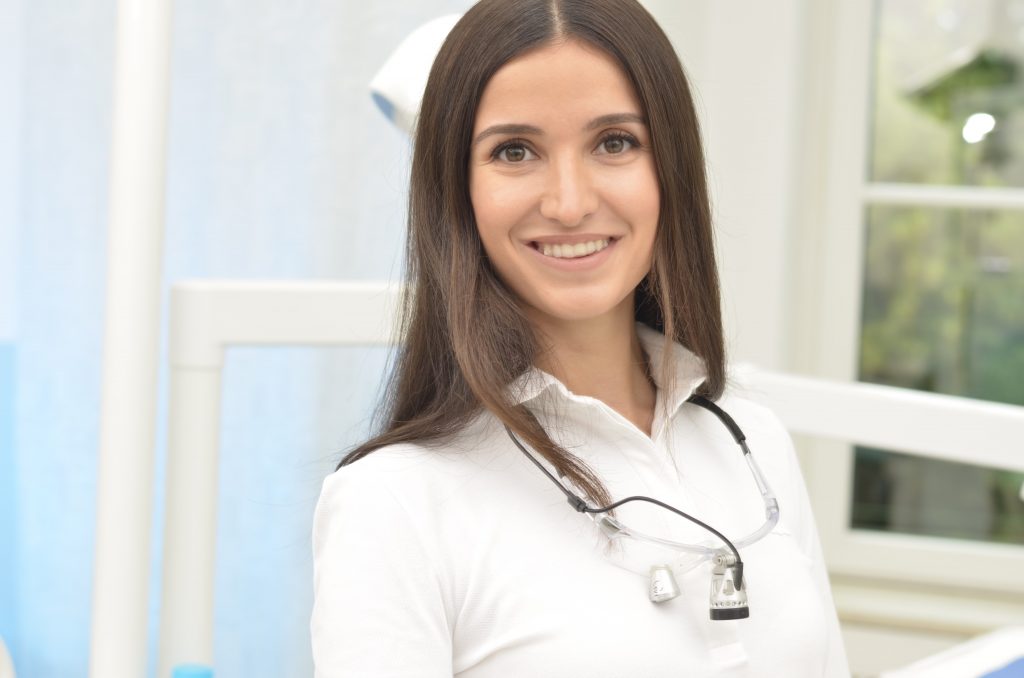 Zahnärztin Stiliyana Zlateva
